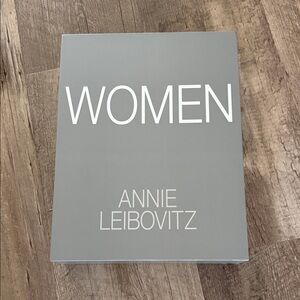 Annie Leibovitz Women Photography Book 2025 Edition